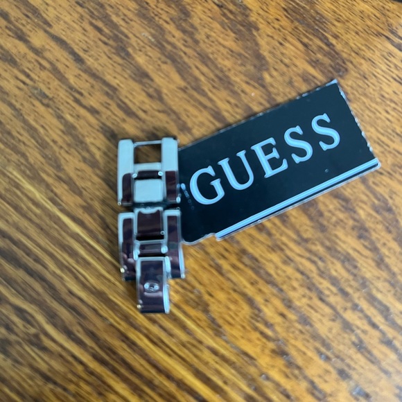 Guess watch - Picture 5 of 8